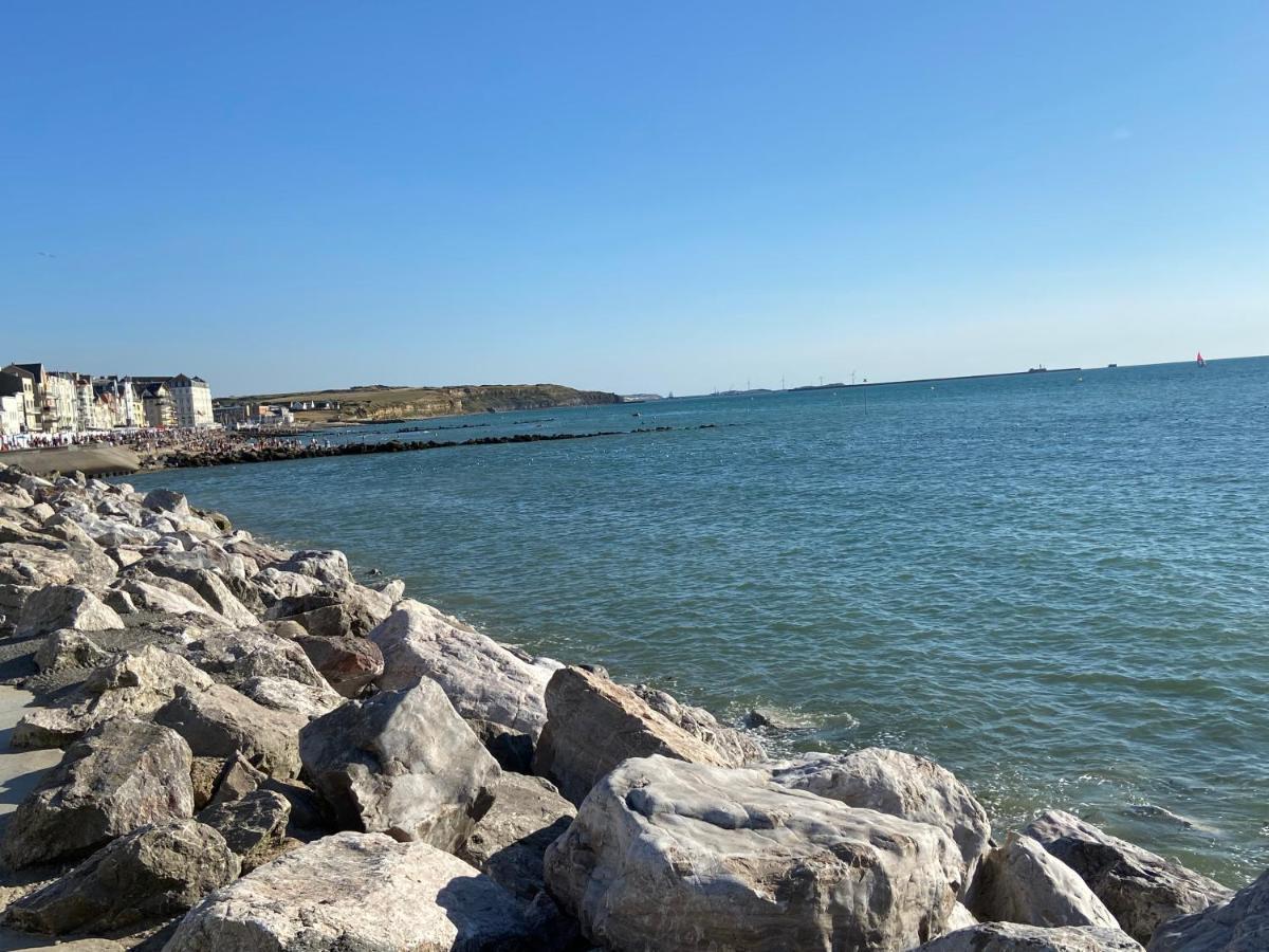 Le Bon Endroit En Bord De Mer, Vue Mer , Parking Et Wifi 위머로우 외부 사진