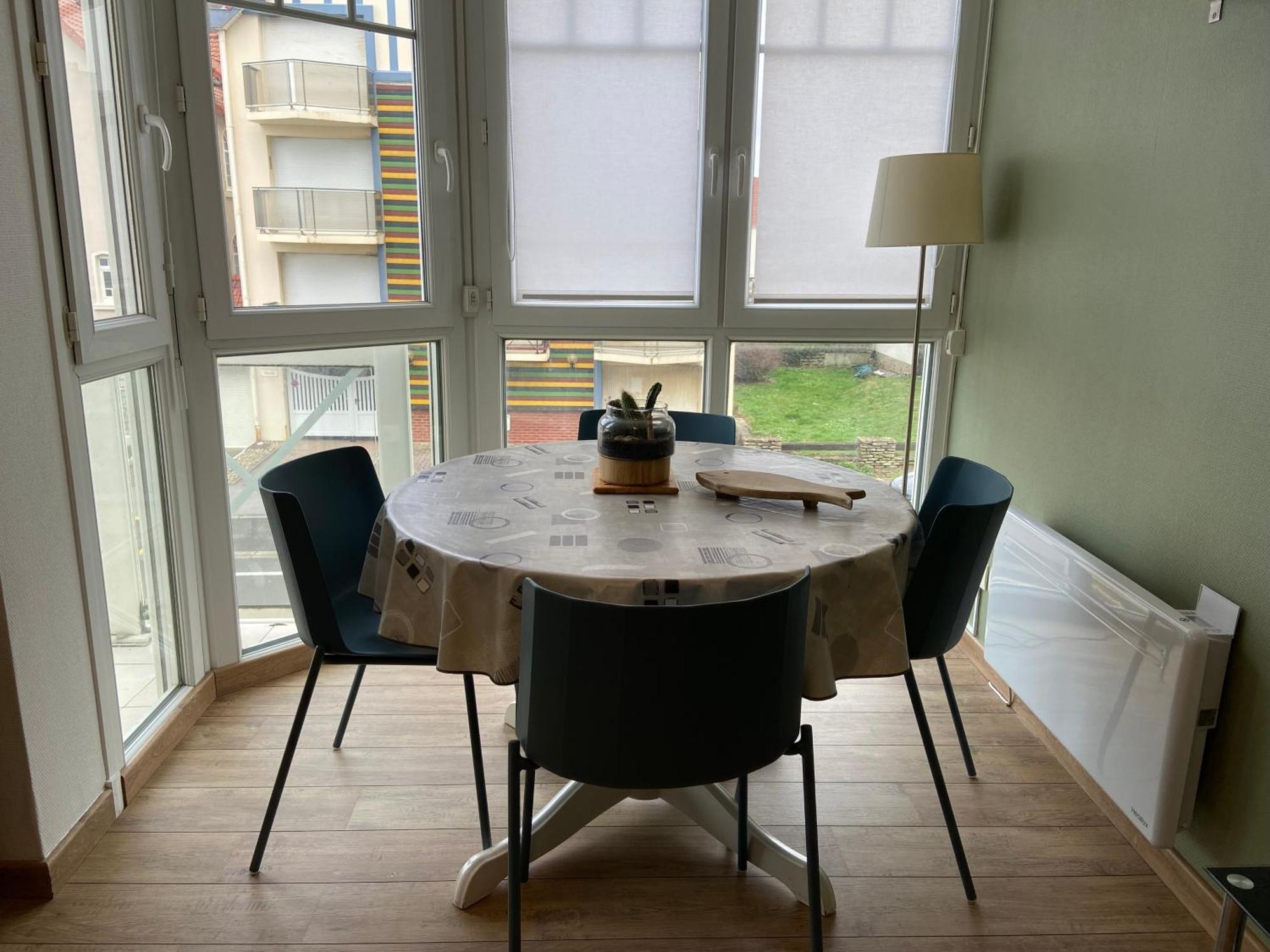 Le Bon Endroit En Bord De Mer, Vue Mer , Parking Et Wifi 위머로우 외부 사진